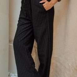 ⁦Textured Wide-Leg Pants – Black⁩ - الصورة ⁦6⁩